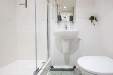 1 bed flat, James Street, Layerthorpe, York, YO103WW - Image 6
